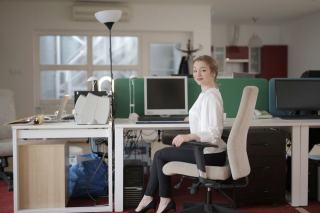 Entretien fauteuil bureau : nettoyage, réparation et durée de vie