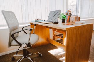 Roulettes fauteuil bureau : choisir et remplacer ses roulettes