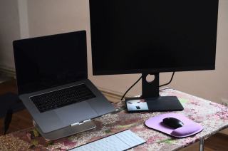 Tapis souris ergonomique : repose-poignet et conseils de choix